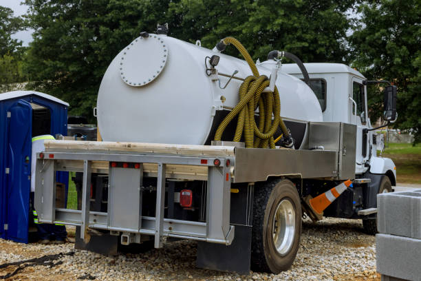 Best Portable bathroom rental  in Cascade, IA